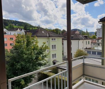 Wohnung in unmittelbarer Nähe zum Kantonsspital - Photo 1