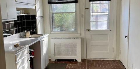 6 1/2 Métro Côte Vertu, Monréal. Chauffé. - Photo 2