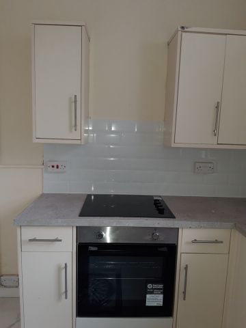 2 Bed Terraced House, Broxton Street, M40 - Photo 4