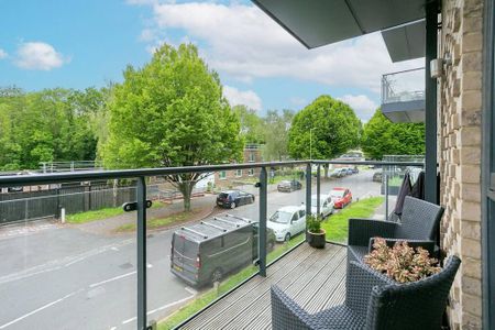 2 bedroom flat to rent - Photo 3