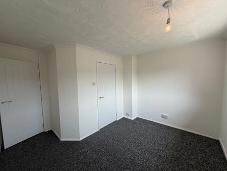 3 Bedroom End Terraced House To Rent - Photo 3