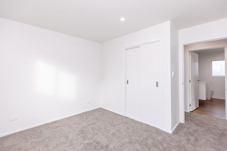 Brand new two-bedroom townhouse - Photo 3
