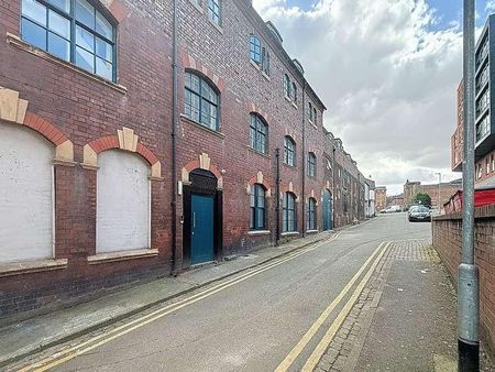 Lyons Grove, Consort Street, ST4 - Photo 5