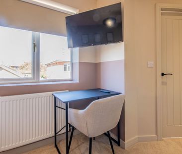 1 Bedroom - Photo 4