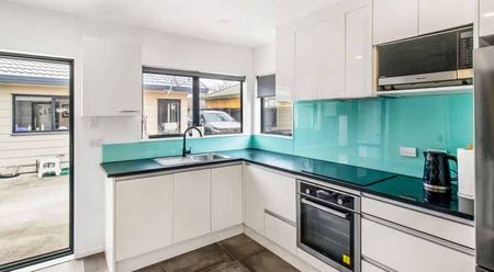 2 bedroom unit for rent in Randwick Park! - Photo 3