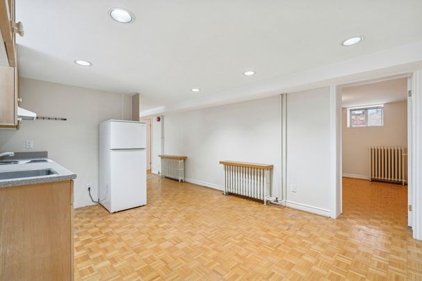 For Lease - 12 Foxbar Road Unit# Basement, Toronto, Ontario - Photo 1