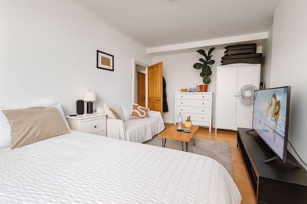 5 bedroom flat to rent - Photo 1