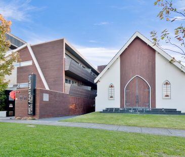 303/1C Berry Street, Essendon North - Photo 2