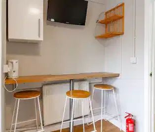 Bronze Room - Photo 6