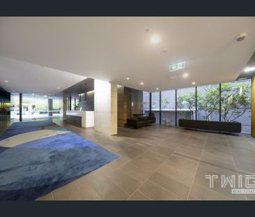 Stunning Apartment In Central Location - Photo 1