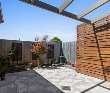 MODERN TWO BEDROOM UNIT - Photo 5