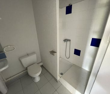 Location Appartement 1 pièce 23m² NIMES 30900 - Photo 2