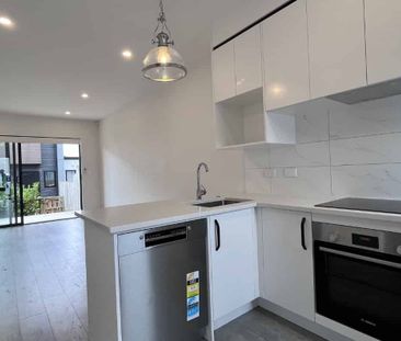 Elevated 2 Bedroom Corner Townhouse - Photo 2