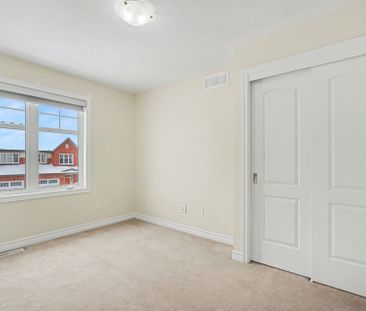 For Lease - 622 Moorpark Avenue, Kanata, Ontario - Photo 6