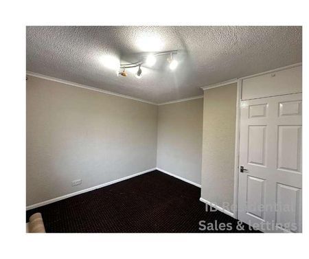 Naseby Close, Peterborough, PE3 - Photo 4