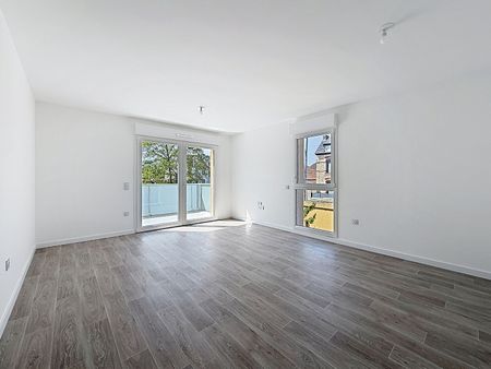 Location Appartement 3 pièces 64m² MONDEVILLE 14120 - Photo 2