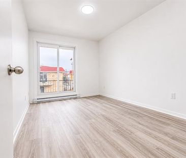 2140 Rue Robertine Barry - Photo 5