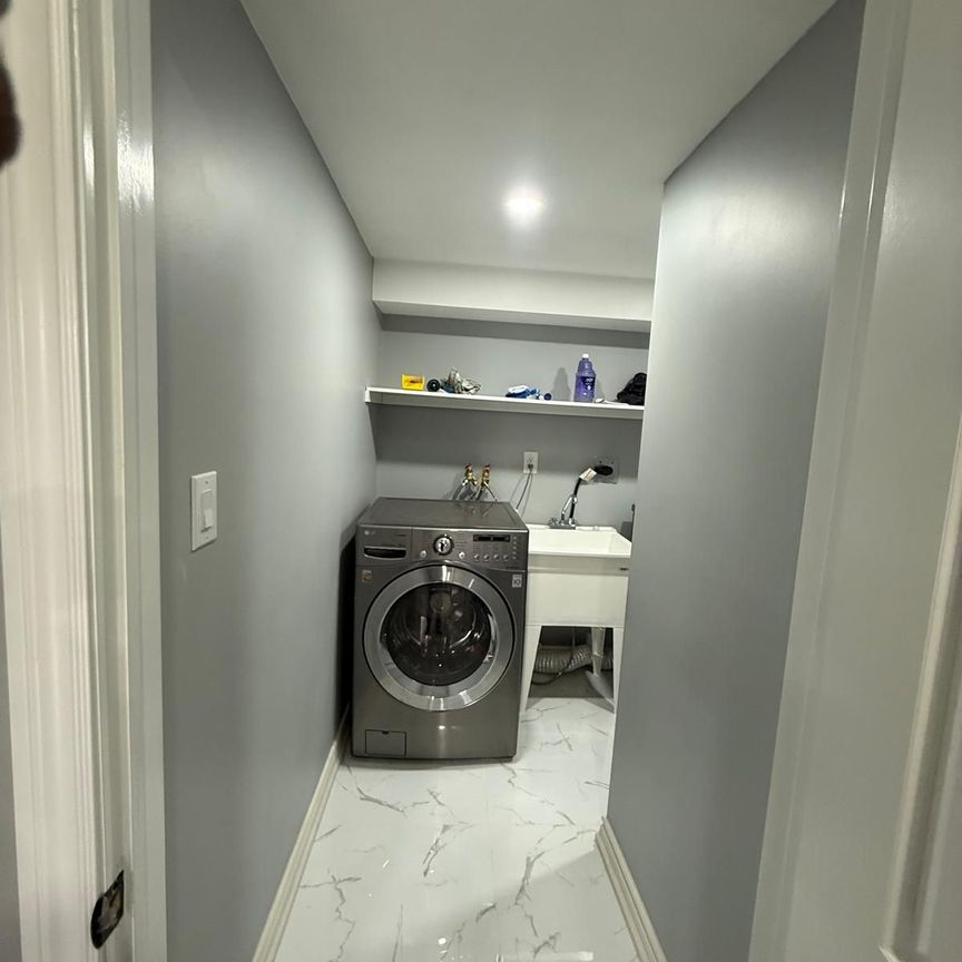For Lease - 19 Fairlee Circle Unit# Bsmt, Whitchurch-Stouffville, Ontario - Photo 1