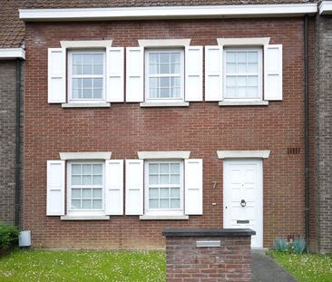 UNIEK GELEGEN WONING MET ZUID GERICHTE TUIN EN GARAGE - Foto 2