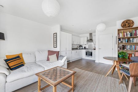 1 bedroom Flat To Let Total Size: 555 SQ FT - Photo 3