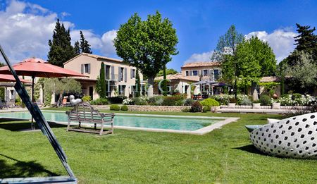 Très belle maison à louer, Paradou, a pied du centre village - Photo 3