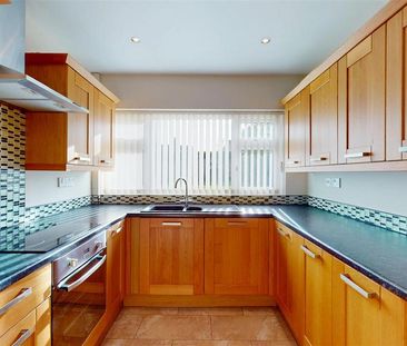 3 bedroom detached house to rent - Photo 1