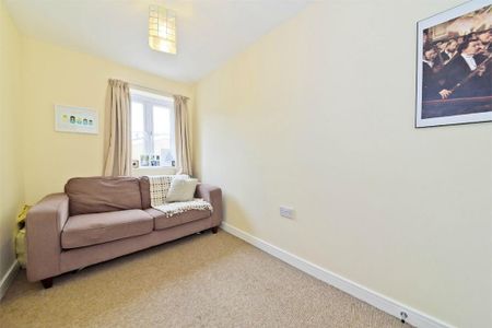 2 bedroom terraced house to rent - Photo 2