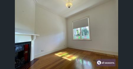 Stylish Family Home, Prized location - Photo 5