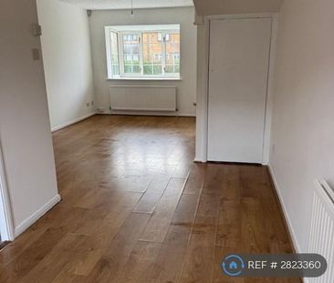 2 bedroom semi-detached house to rent - Photo 2