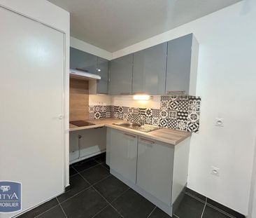 Location Appartement 2 pièces 41m² TOULON 83100 - Photo 4