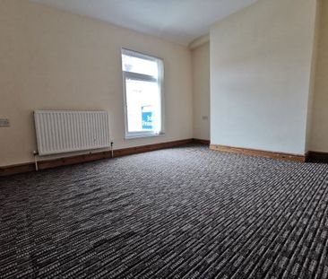 Frederick Street, Swansea, SA5 - Photo 3