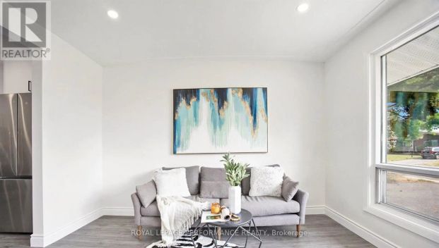 33 MAJESTIC DRIVE - Photo 1