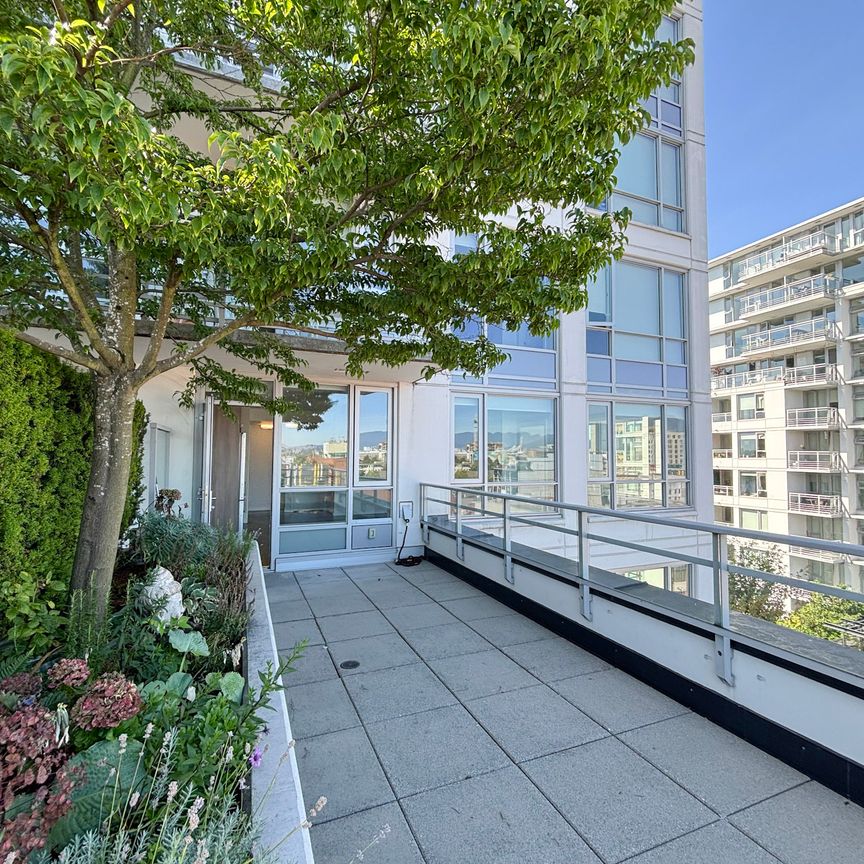 183 East Georgia Street, Vancouver - Photo 1