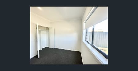 Convenience, Connection and Community - Photo 3