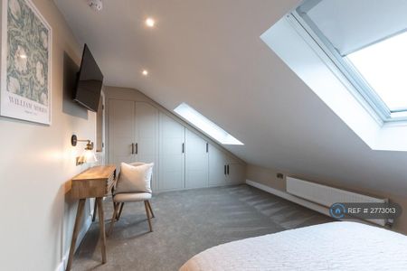 1 bedroom in a house share to rent - Photo 3