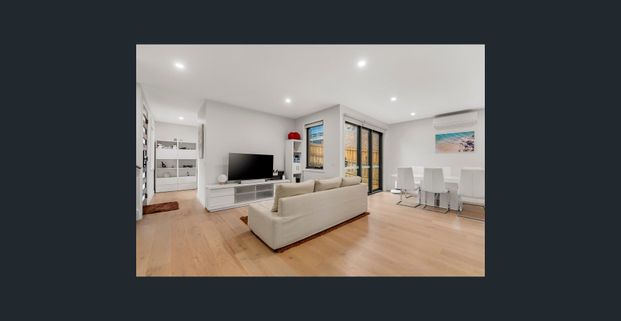 Stunning Modern Town Residence! - Photo 1