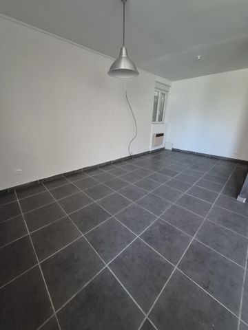Location Appartement 1 pièce 30m² CAUDRY 59540 - Photo 4