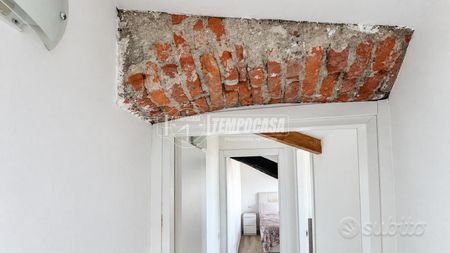 APPARTAMENTO MODERNO SU DUE LIVELLI - Photo 2