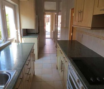 Bedroom Detached House In Winton, BH9 - Photo 2