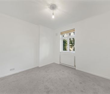 Daleham Gardens, London, London - Photo 3