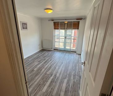 2 Bed Flat, Blenheim Court, RG1 - Photo 3