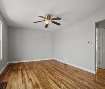 For Lease - 100 Harrold Place, Carlington - Central Park, Ontario - Photo 6