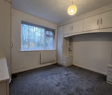 2 Bed Flat, The Mount, M7 - Photo 4