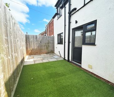 2 bedroom terraced house to rent - Photo 3