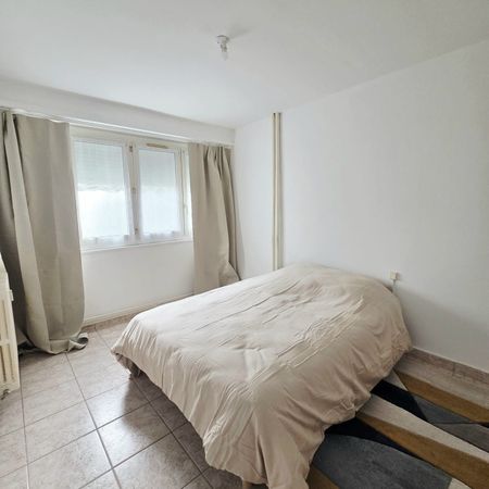 Location Appartement 2 pièces 54m² LYS LEZ LANNOY 59390 - Photo 3