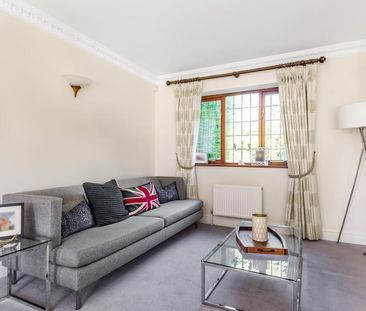 5 bedroom detached house to rent - Photo 4