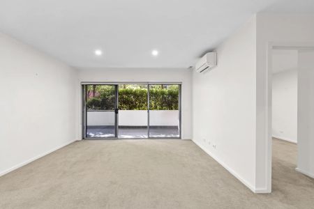 Ground floor 2 bedroom apartment - Photo 5