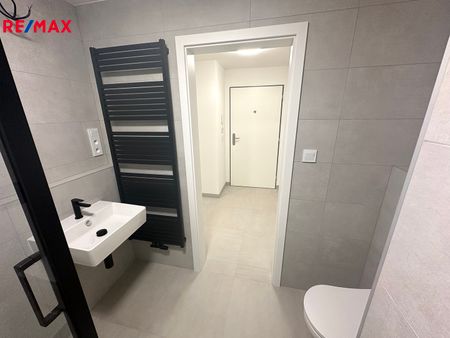 Pronájem bytu 2+kk v osobním vlastnictví 48 m², Praha 10 - Strašnice - Fotografie 2