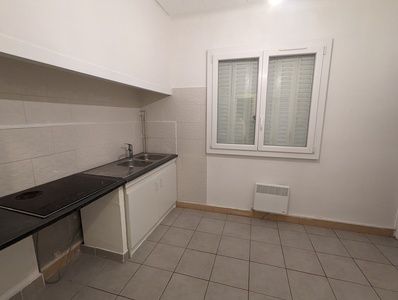 Location Appartement 3 pièces 56m² MARTIGUES 13500 - Photo 1