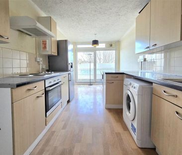 3 bedroom apartment to rent - Photo 1